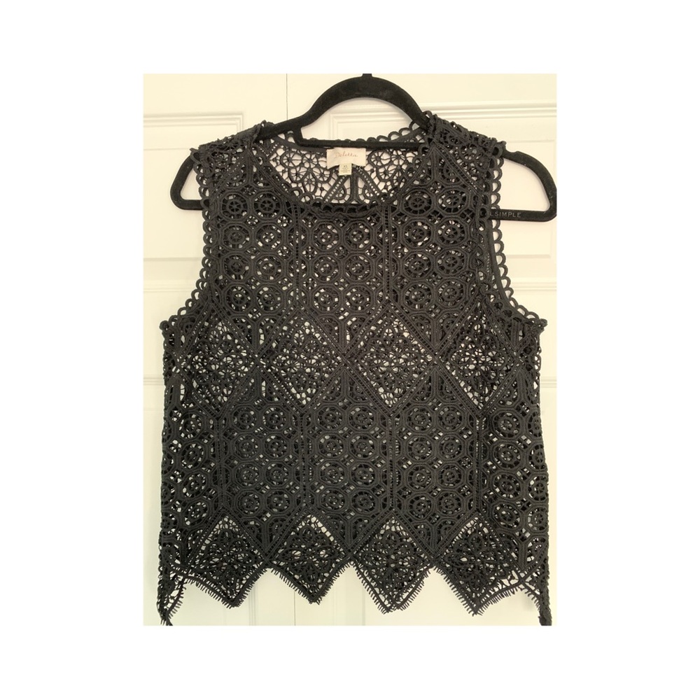 Elegant Black Lace Sleeveless Top